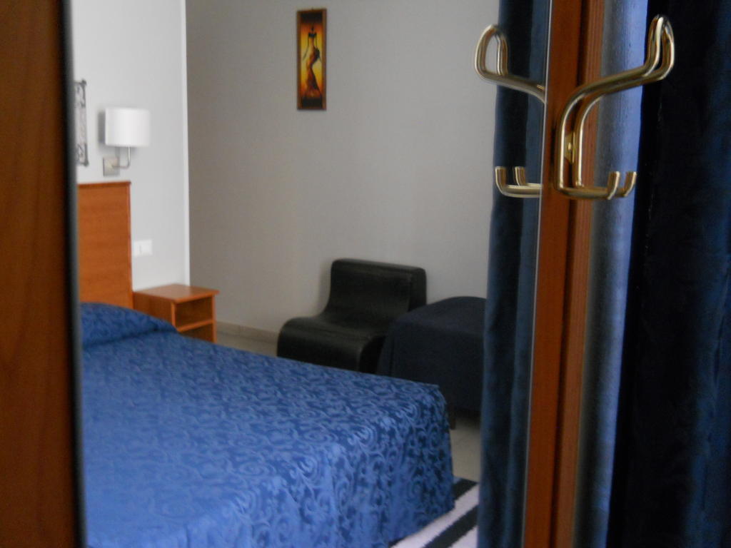 Hotel Domus Roxy Rom Zimmer foto